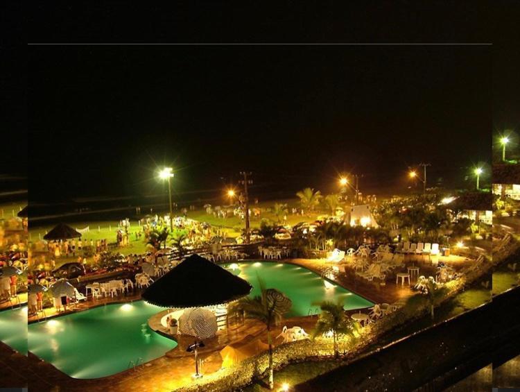 Apto Cond Ilhas Do Caribe - Pr - Beira Mar Matinhos Esterno foto